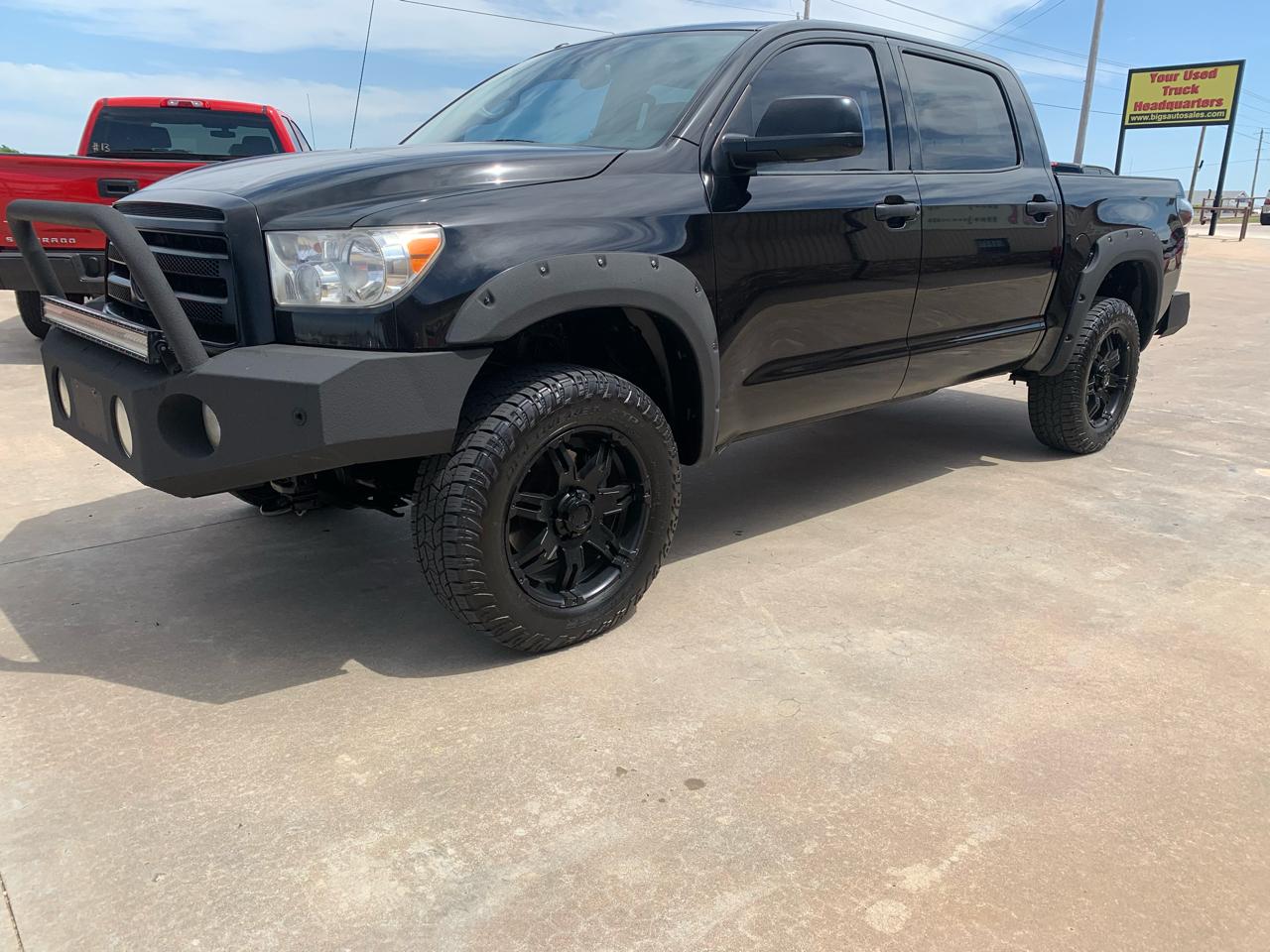 Toyota Tundra 4WD Truck CrewMax 5.7L FFV V8 6-Spd AT LTD (Natl) 2011