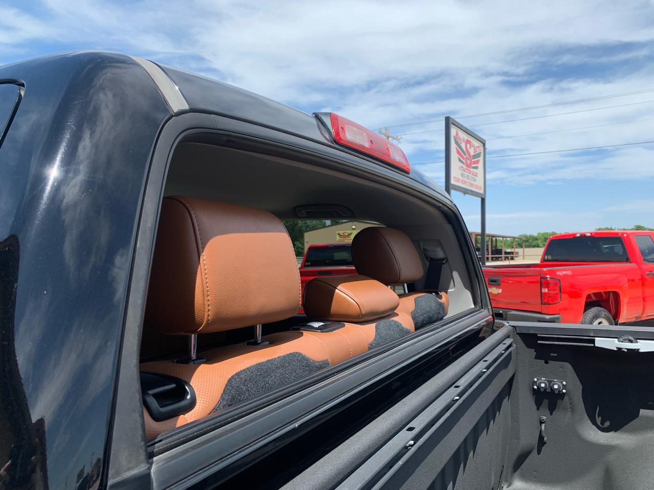 Toyota Tundra 4WD Truck CrewMax 5.7L FFV V8 6-Spd AT LTD (Natl) 2011