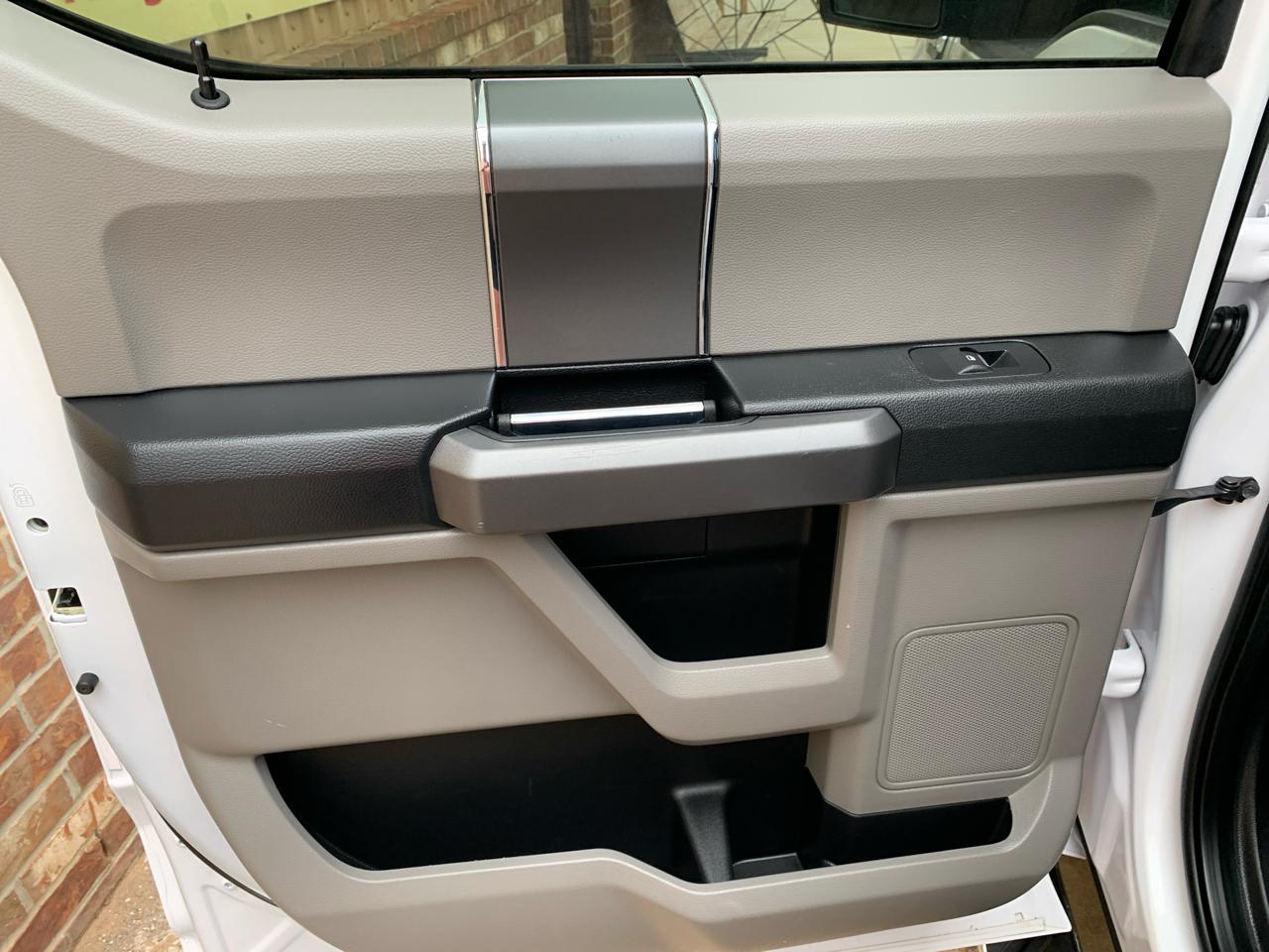 Ford F-150 2WD SuperCrew 139" XLT 2016