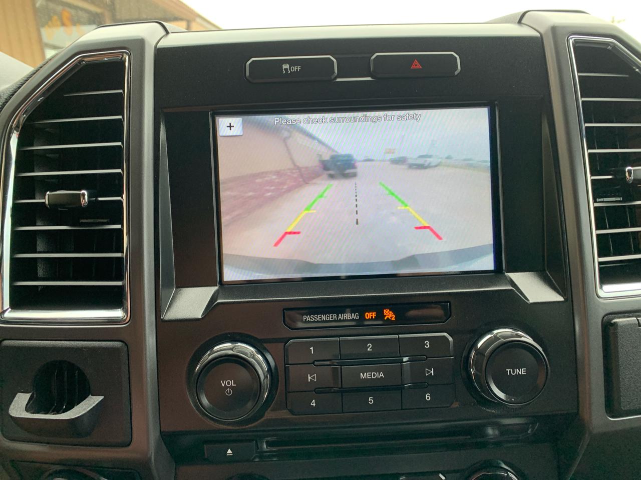 Ford F-150 2WD SuperCrew 139" XLT 2016