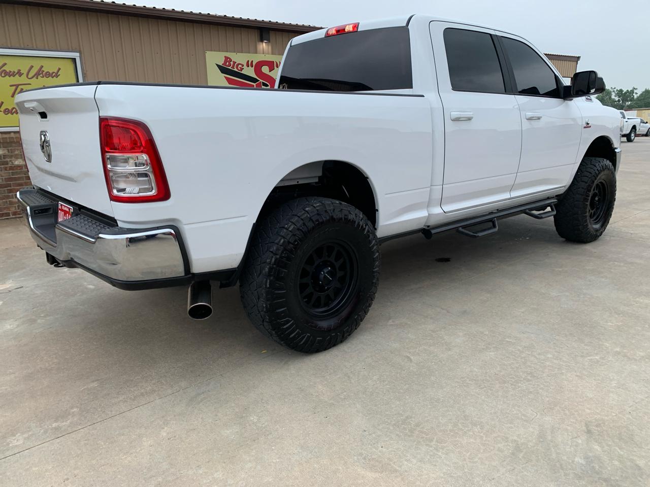 RAM 2500 Big Horn 4x4 Crew Cab 6'4" Box 2021