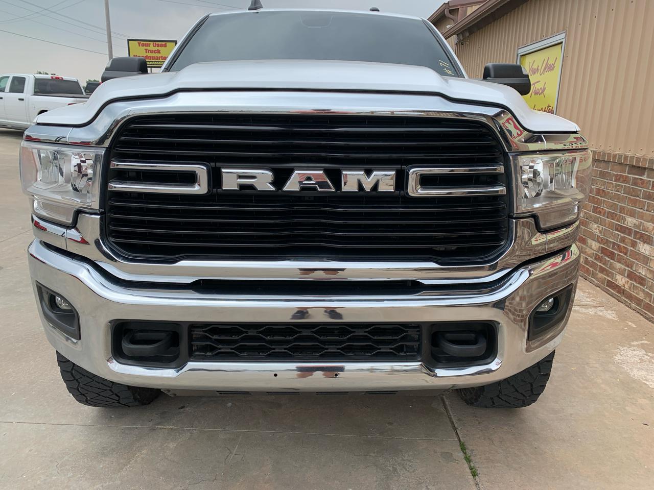RAM 2500 Big Horn 4x4 Crew Cab 6'4" Box 2021