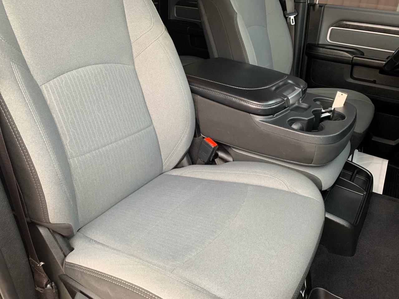 RAM 2500 Big Horn 4x4 Crew Cab 6'4" Box 2021