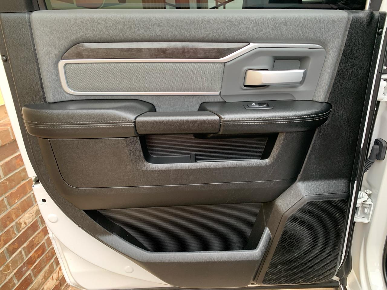 RAM 2500 Big Horn 4x4 Crew Cab 6'4" Box 2021