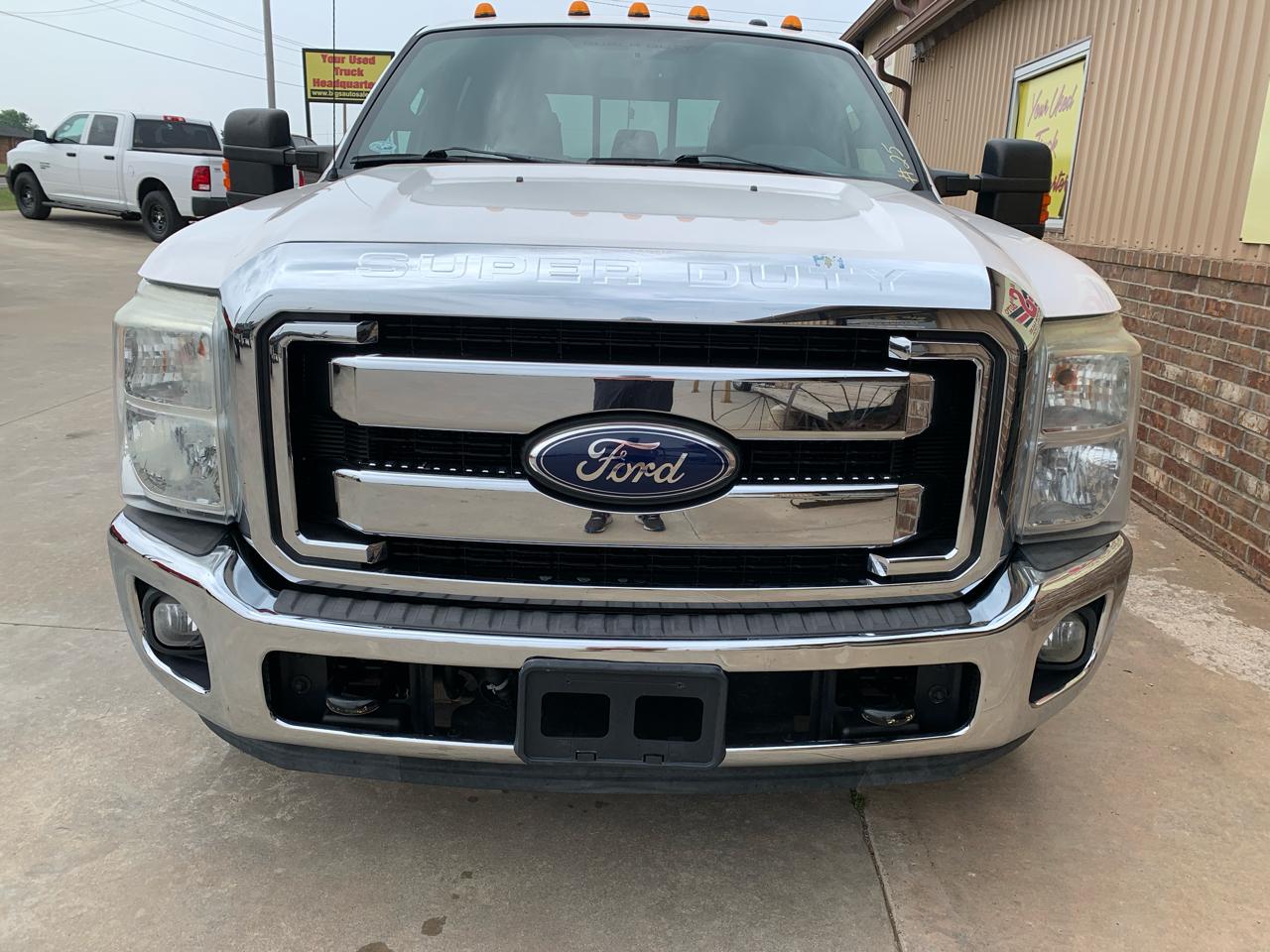 Ford Super Duty F-350 DRW 2WD Crew Cab 172" Lariat 2011