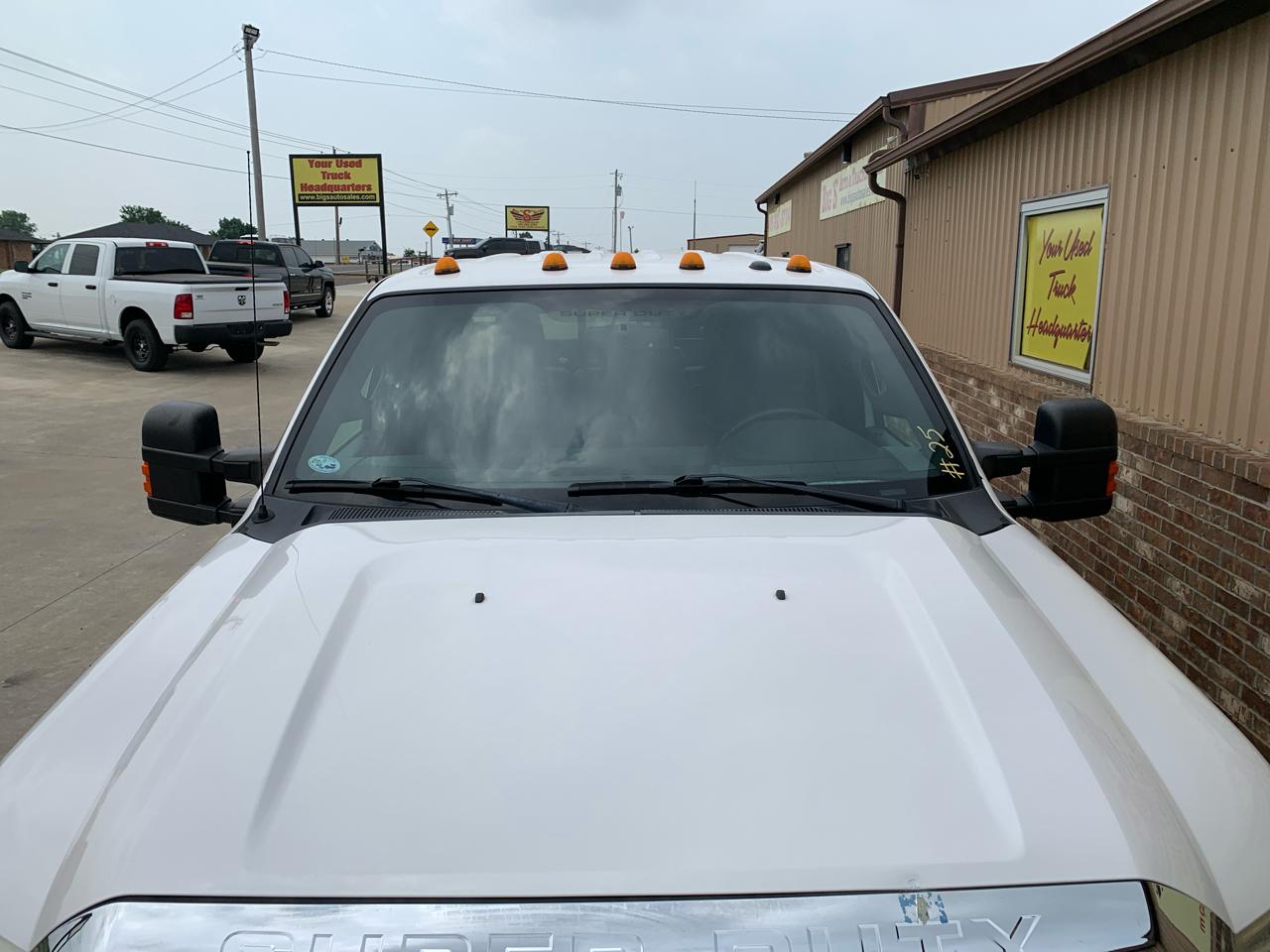 Ford Super Duty F-350 DRW 2WD Crew Cab 172" Lariat 2011