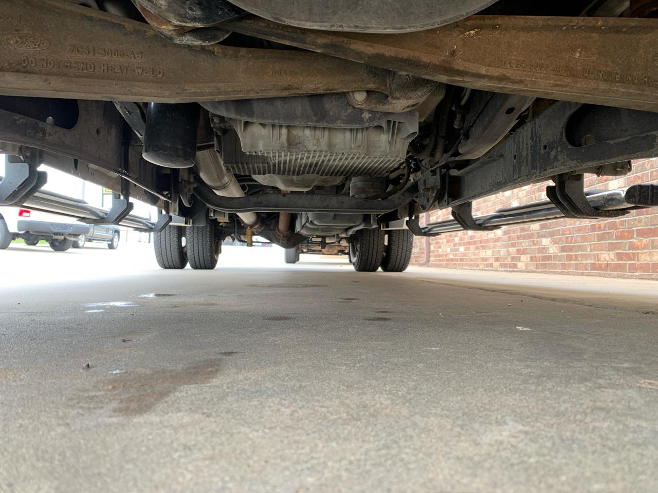 Ford Super Duty F-350 DRW 2WD Crew Cab 172" Lariat 2011