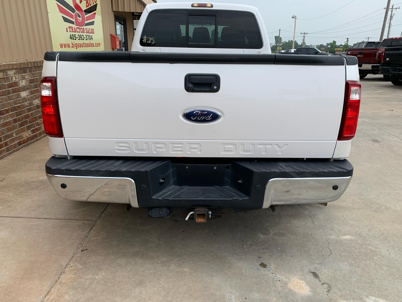 Ford Super Duty F-350 DRW 2WD Crew Cab 172" Lariat 2011