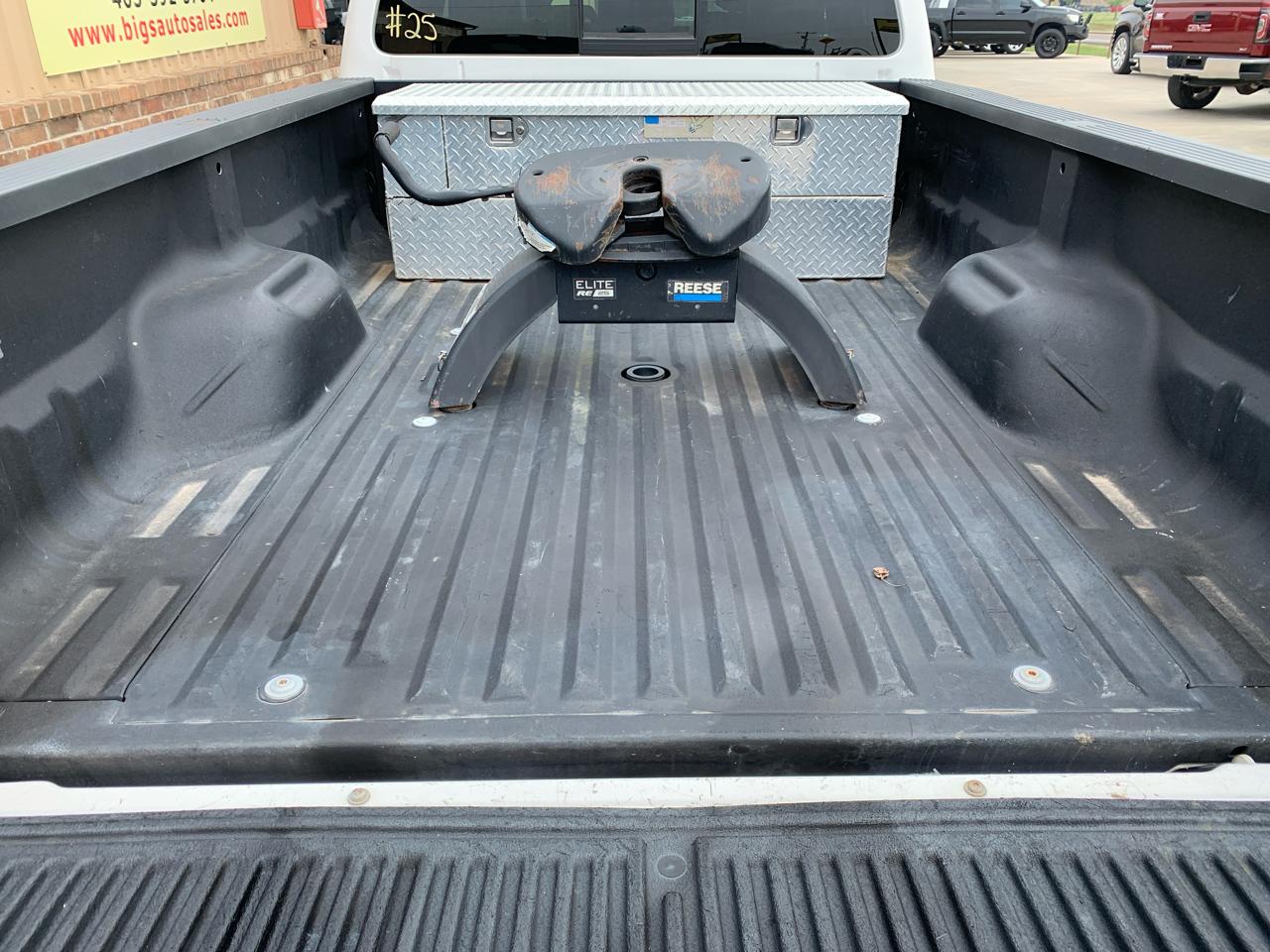 Ford Super Duty F-350 DRW 2WD Crew Cab 172" Lariat 2011