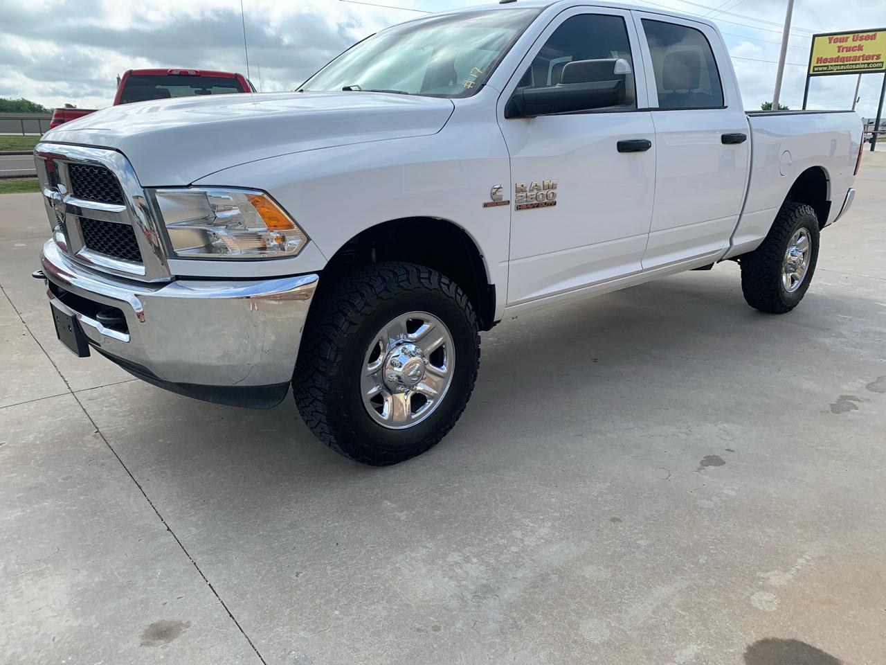 RAM 2500 Tradesman 4x4 Crew Cab 6'4" Box 2018