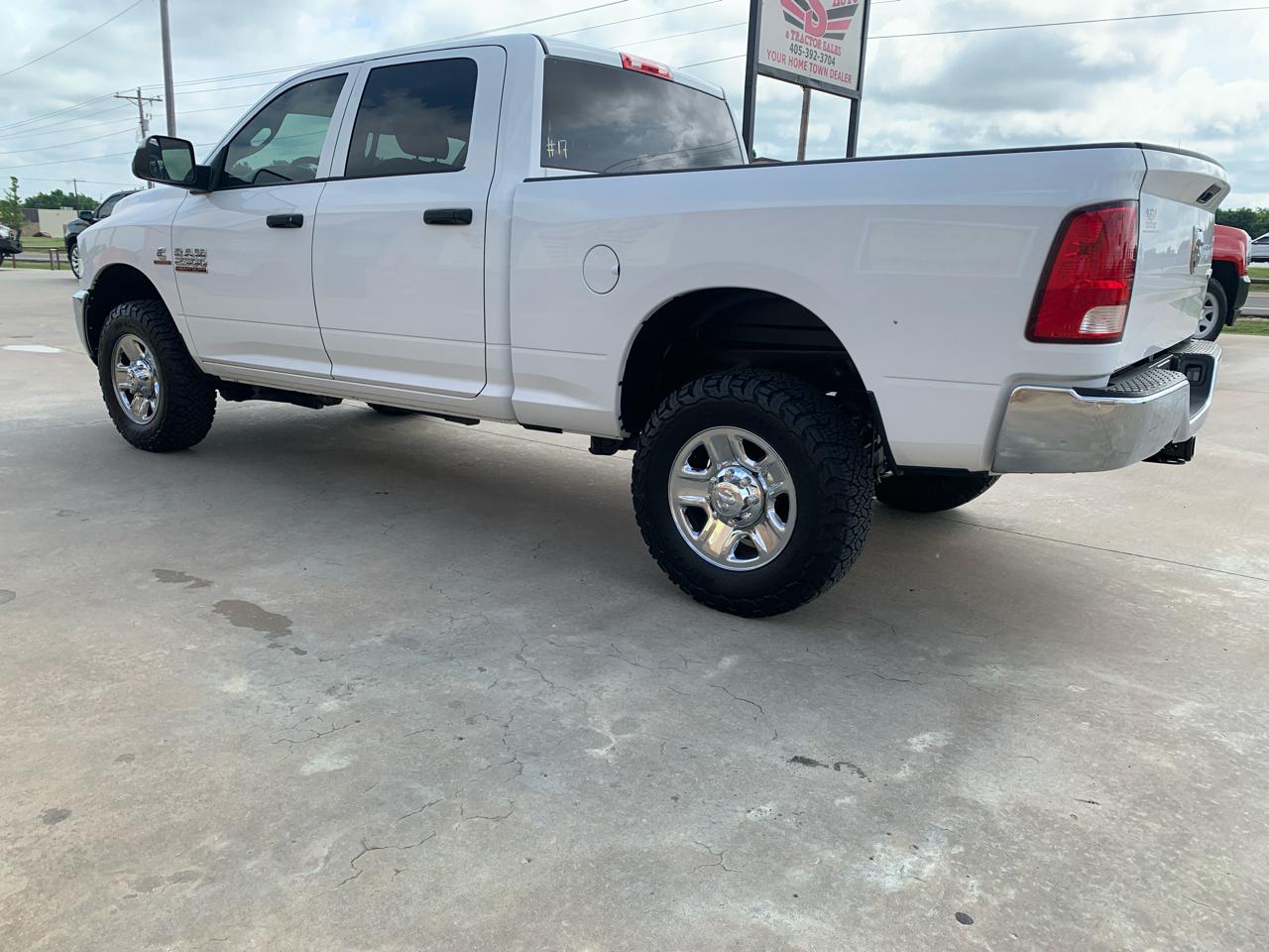 RAM 2500 Tradesman 4x4 Crew Cab 6'4" Box 2018