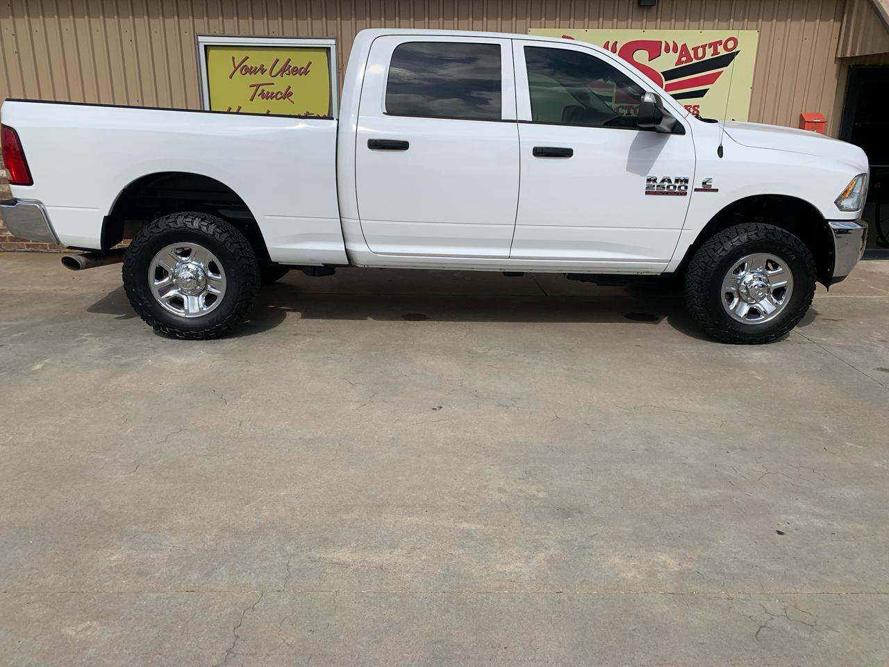 RAM 2500 Tradesman 4x4 Crew Cab 6'4" Box 2018