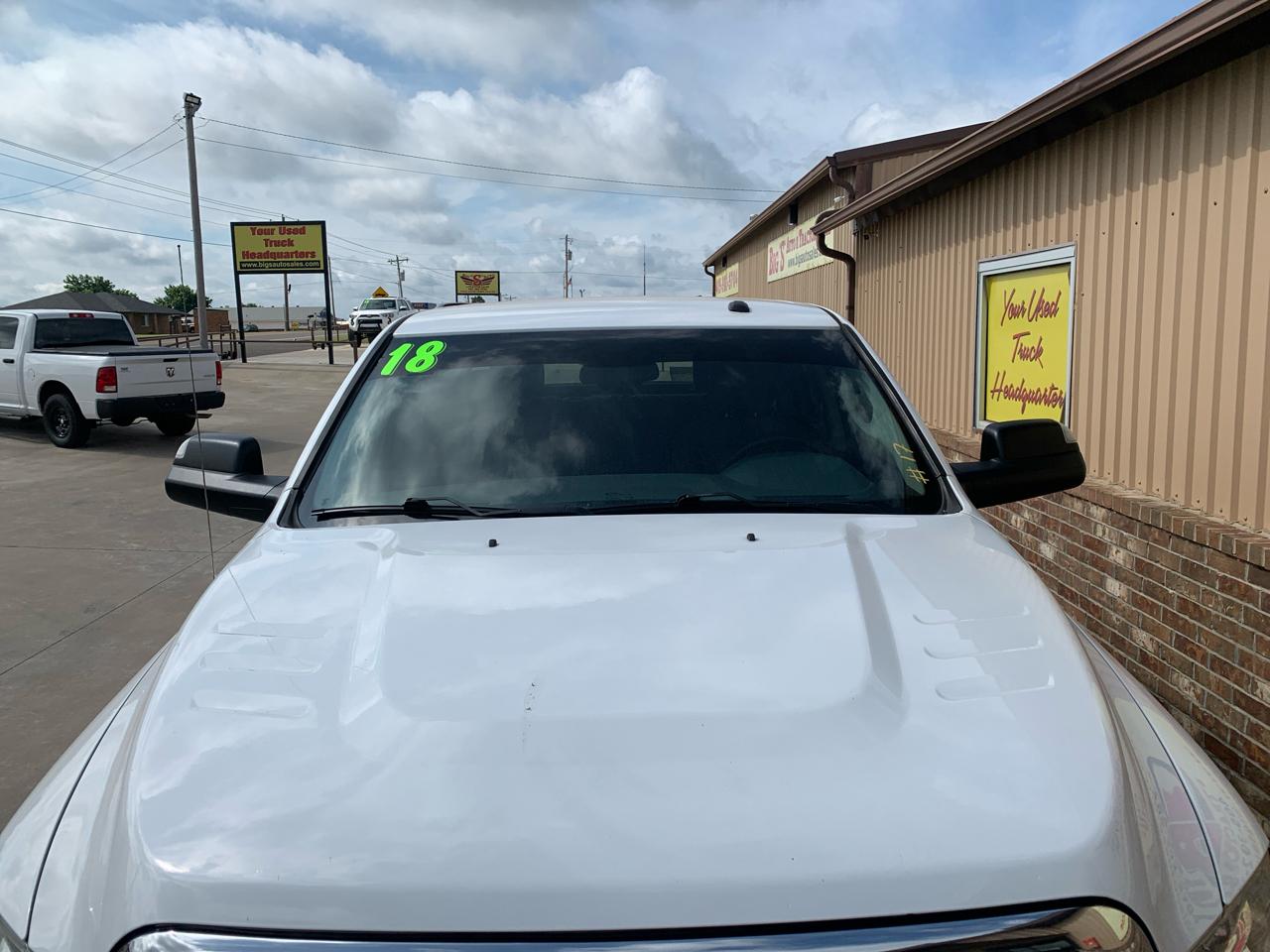 RAM 2500 Tradesman 4x4 Crew Cab 6'4" Box 2018