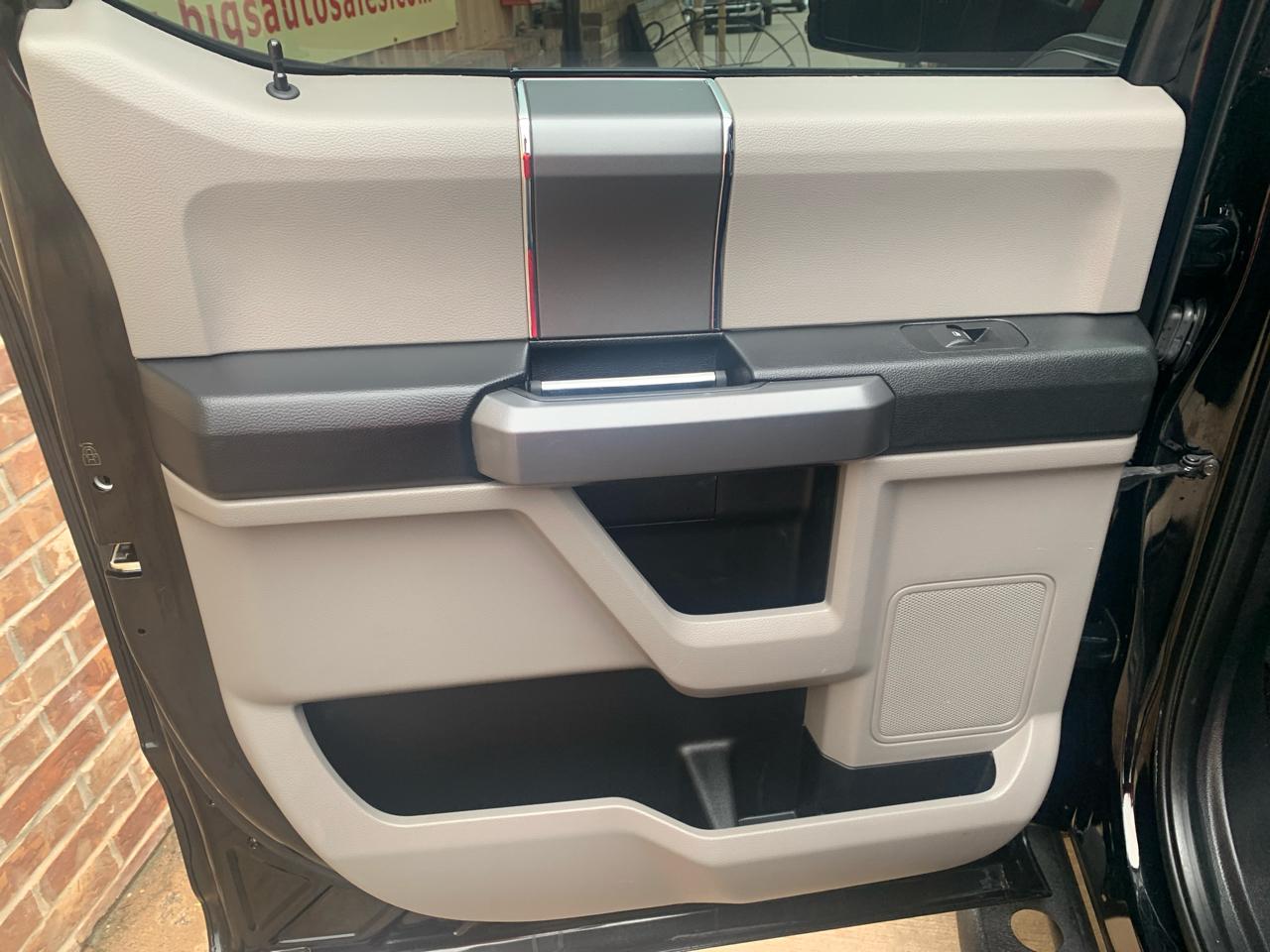 Ford F-150 4WD SuperCrew 139" XLT 2016