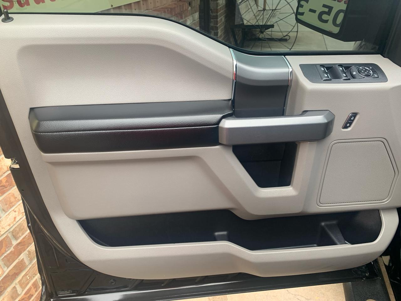 Ford F-150 4WD SuperCrew 139" XLT 2016