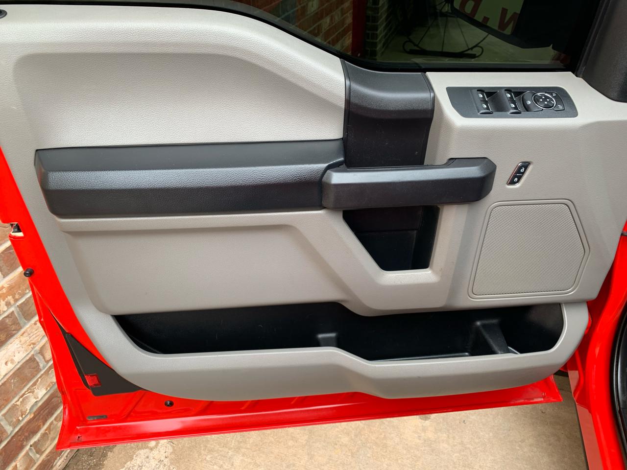 Ford F-150 2WD SuperCab 145" XLT 2015