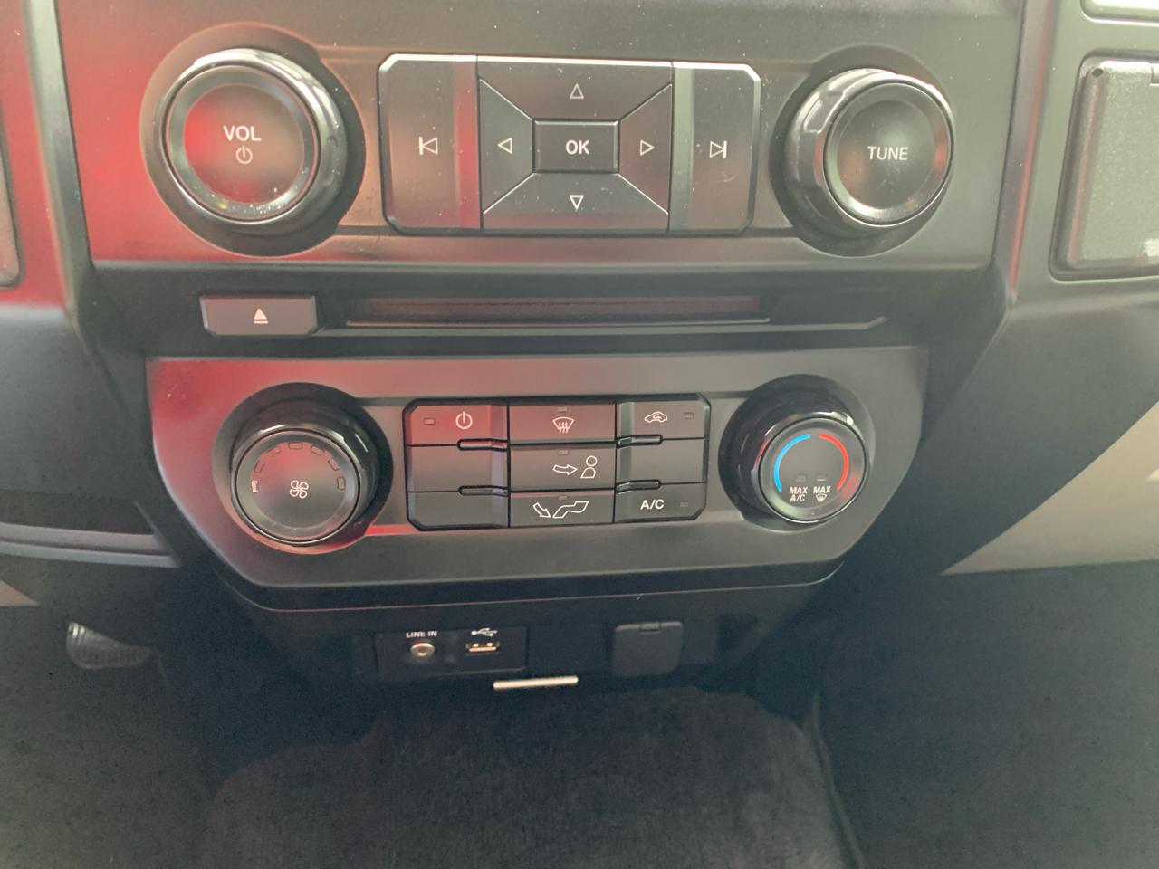 Ford F-150 2WD SuperCab 145" XLT 2015