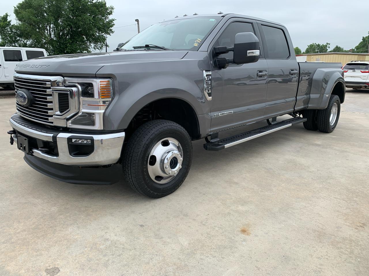 Ford Super Duty F-350 DRW Crew Cab 172" Lariat 4WD 2022