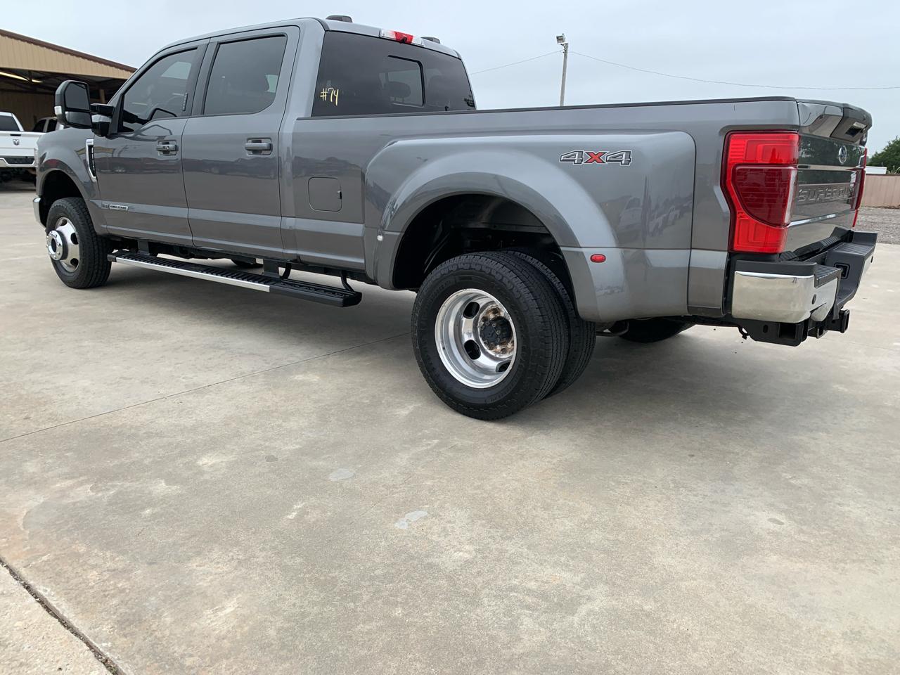 Ford Super Duty F-350 DRW Crew Cab 172" Lariat 4WD 2022