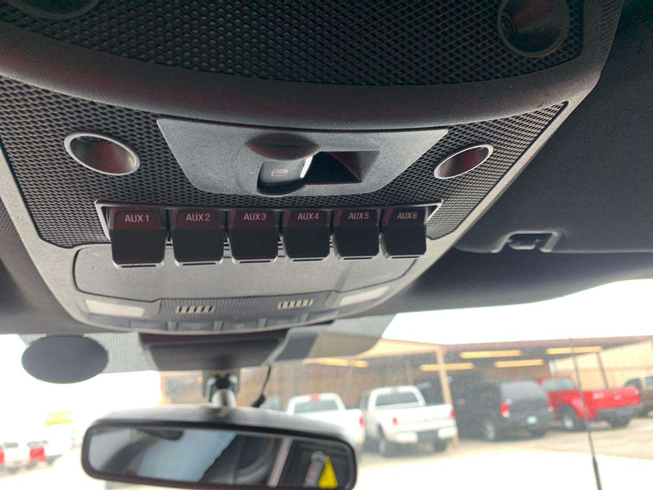 Ford Super Duty F-350 DRW Crew Cab 172" Lariat 4WD 2022