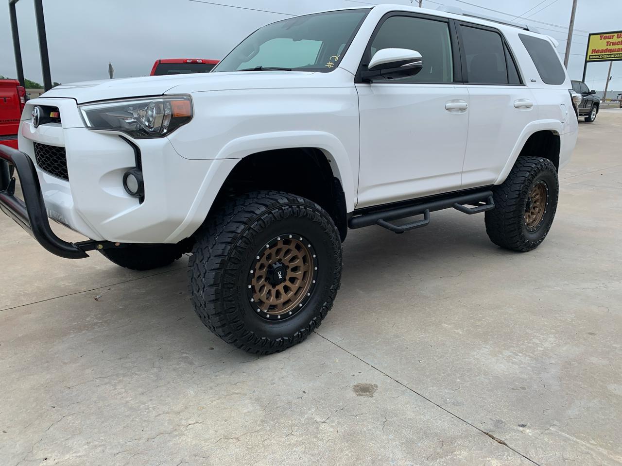 Toyota 4Runner SR5 Premium 4D SUV 4WD V6 2018