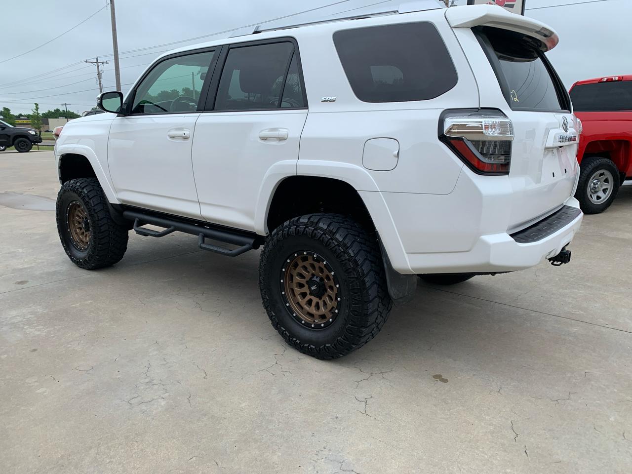 Toyota 4Runner SR5 Premium 4D SUV 4WD V6 2018