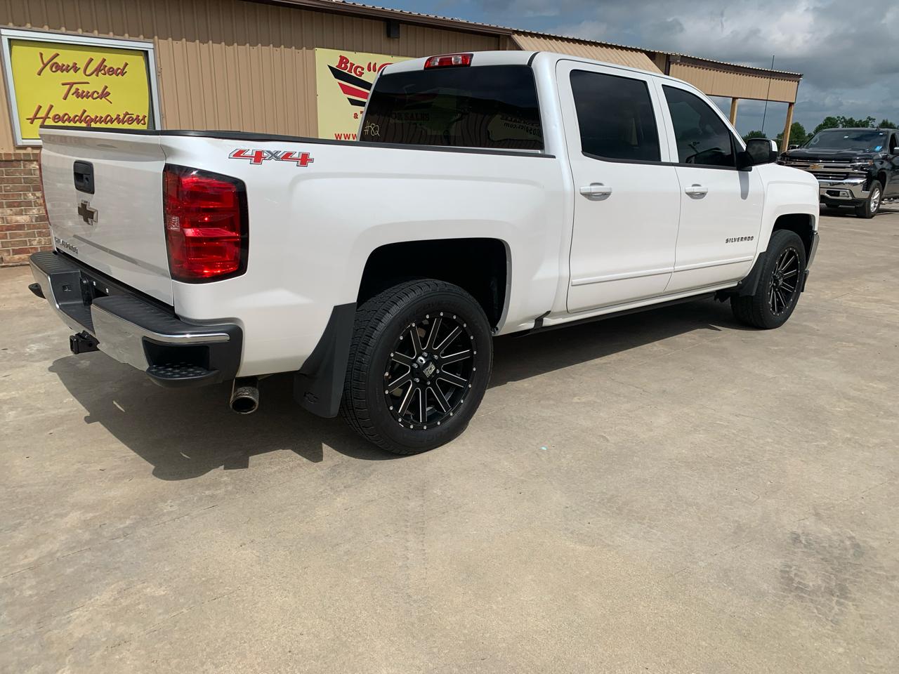 Chevrolet Silverado 1500 4WD Crew Cab 143.5" LT w/1LT 2017