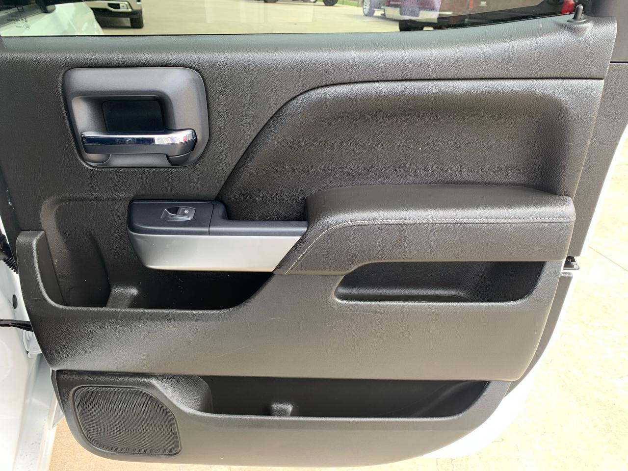 Chevrolet Silverado 1500 4WD Crew Cab 143.5" LT w/1LT 2017