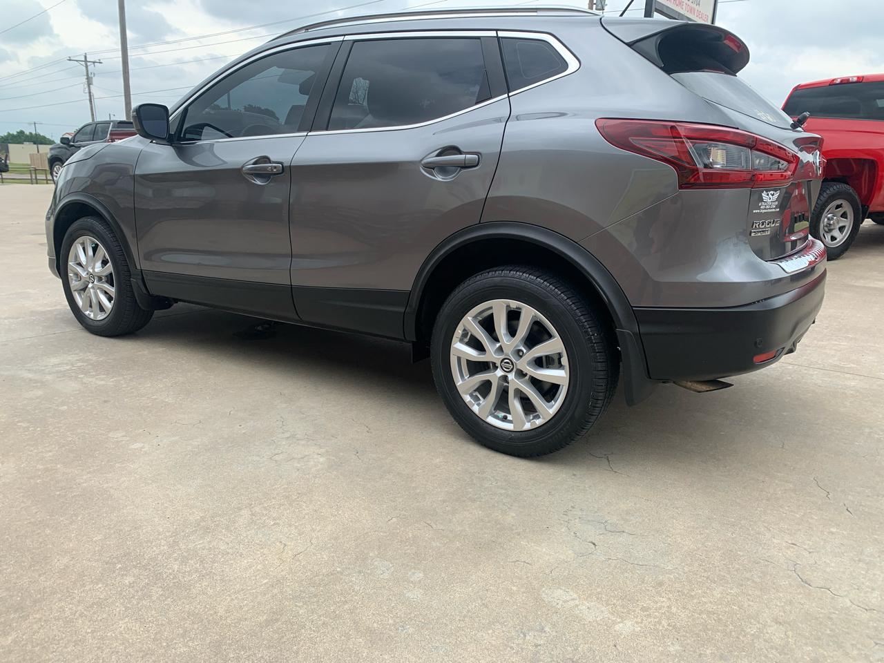 Nissan Rogue Sport FWD SV 2021