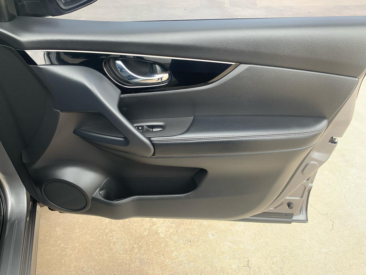 Nissan Rogue Sport FWD SV 2021