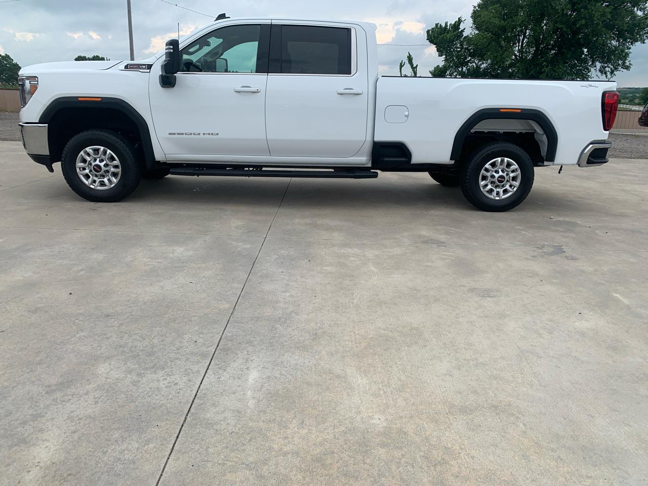 GMC Sierra 2500HD 4WD Crew Cab 172" SLE 2023