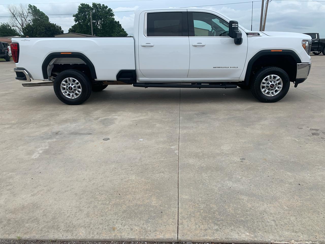 GMC Sierra 2500HD 4WD Crew Cab 172" SLE 2023