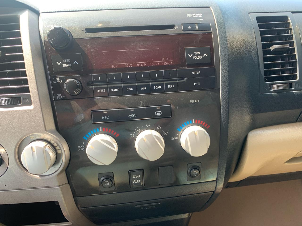 Toyota Tundra 4WD Truck CrewMax 5.7L FFV V8 6-Spd AT (Natl) 2012