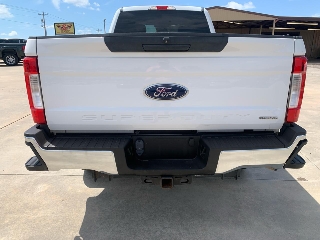 Ford Super Duty F-250 SRW King Ranch 4WD Crew Cab 8' Box 2017