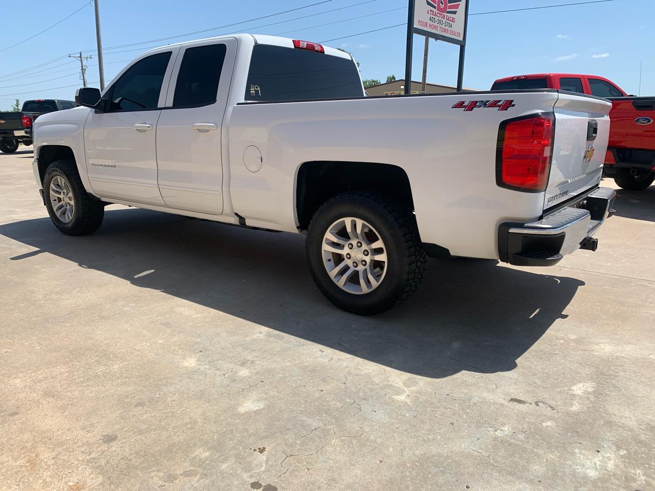 Chevrolet Silverado 1500 4WD Double Cab 143.5" LT w/1LT 2018