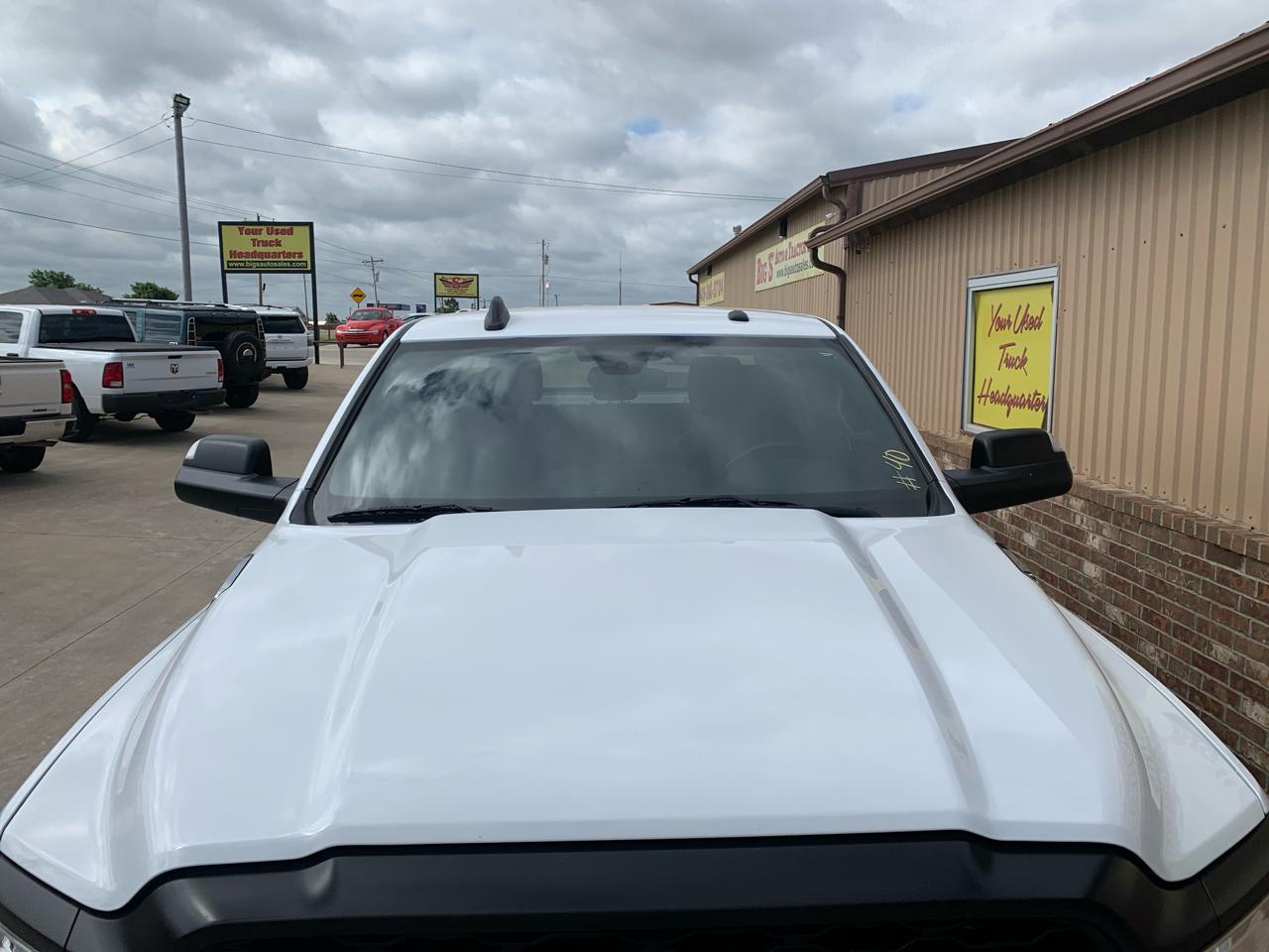 RAM 2500 Tradesman 4x4 Crew Cab 8' Box 2022