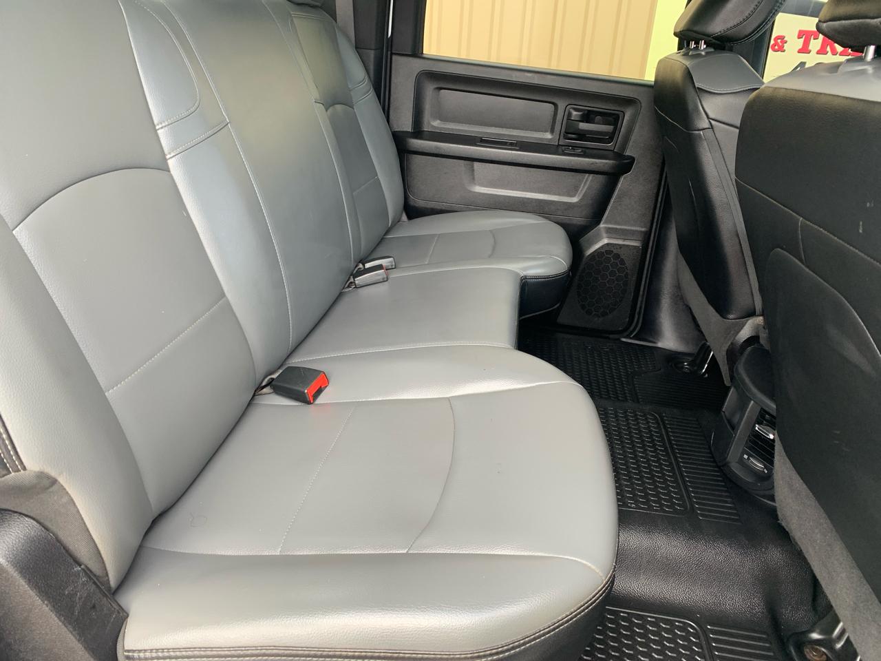 RAM 2500 Tradesman 4x4 Crew Cab 8' Box 2022