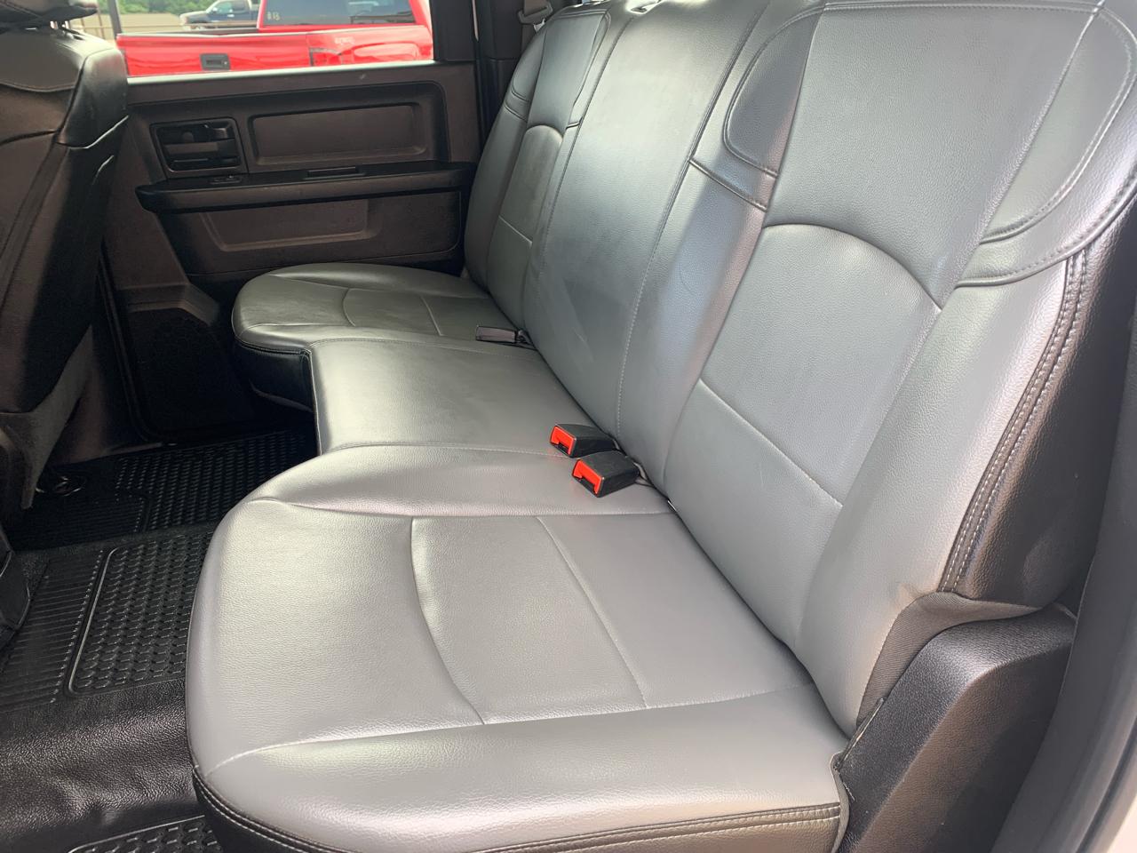 RAM 2500 Tradesman 4x4 Crew Cab 8' Box 2022