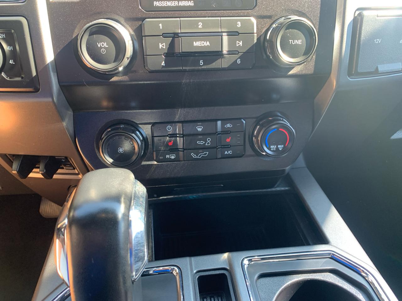 Ford F-150 4WD SuperCrew 150" XLT 2020