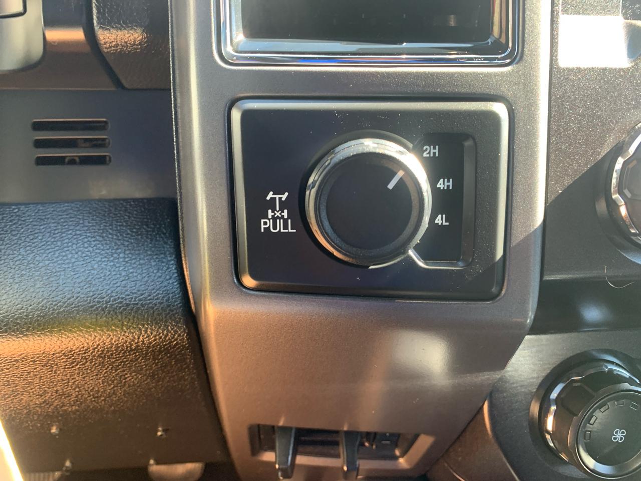 Ford F-150 4WD SuperCrew 150" XLT 2020