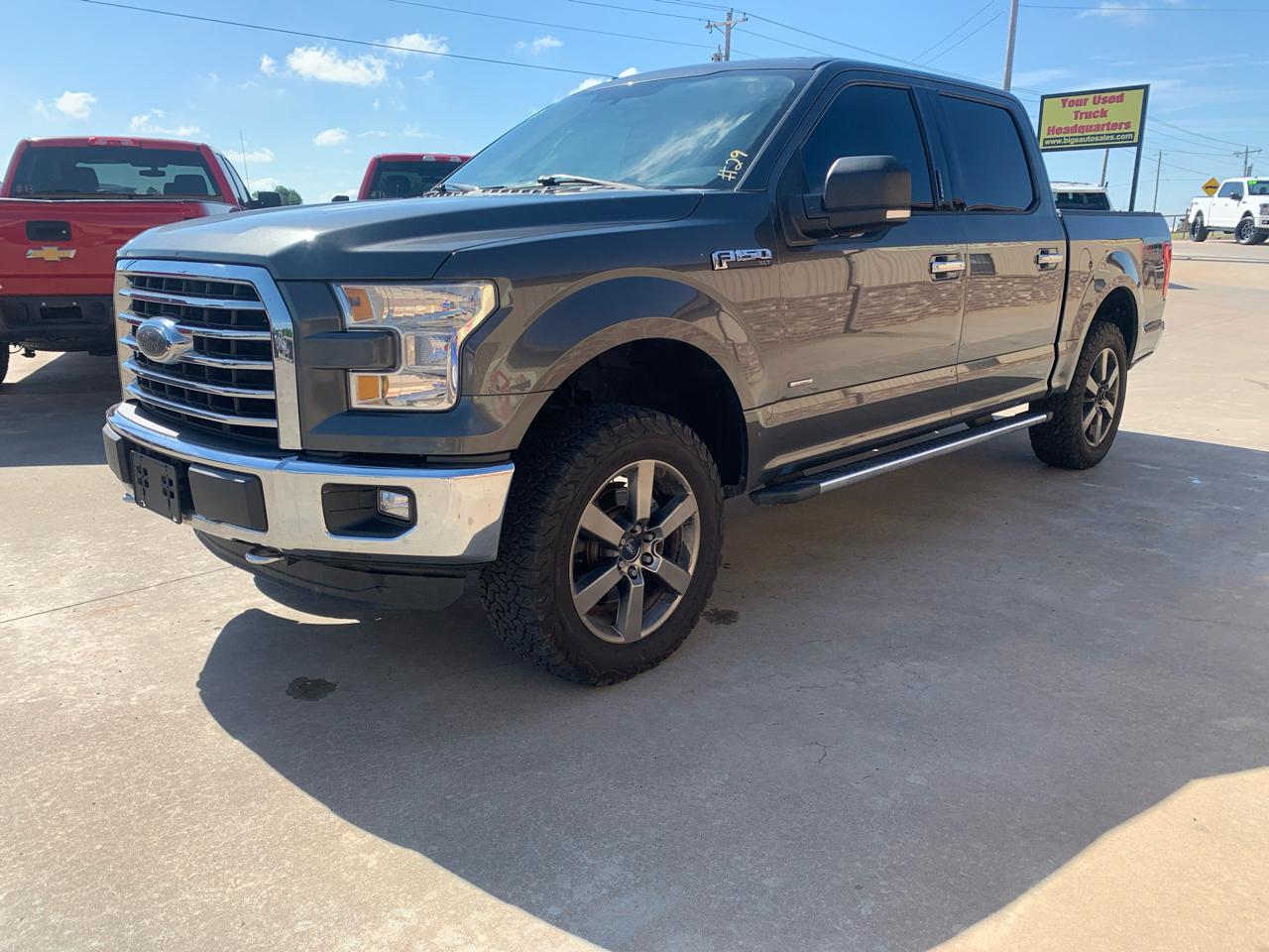Ford F-150 4WD SuperCrew 145" Lariat 2015