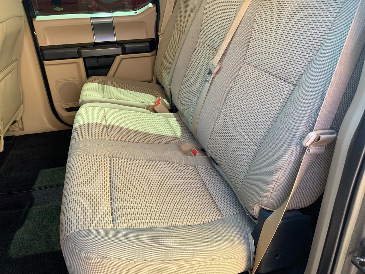 Ford F-150 4WD SuperCrew 145" Lariat 2015