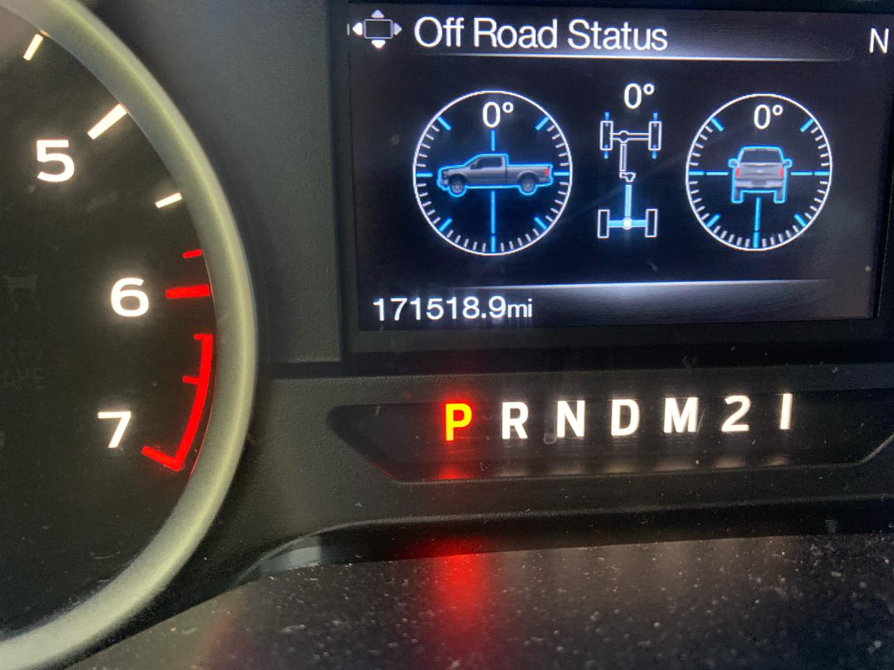 Ford F-150 4WD SuperCrew 145" Lariat 2015