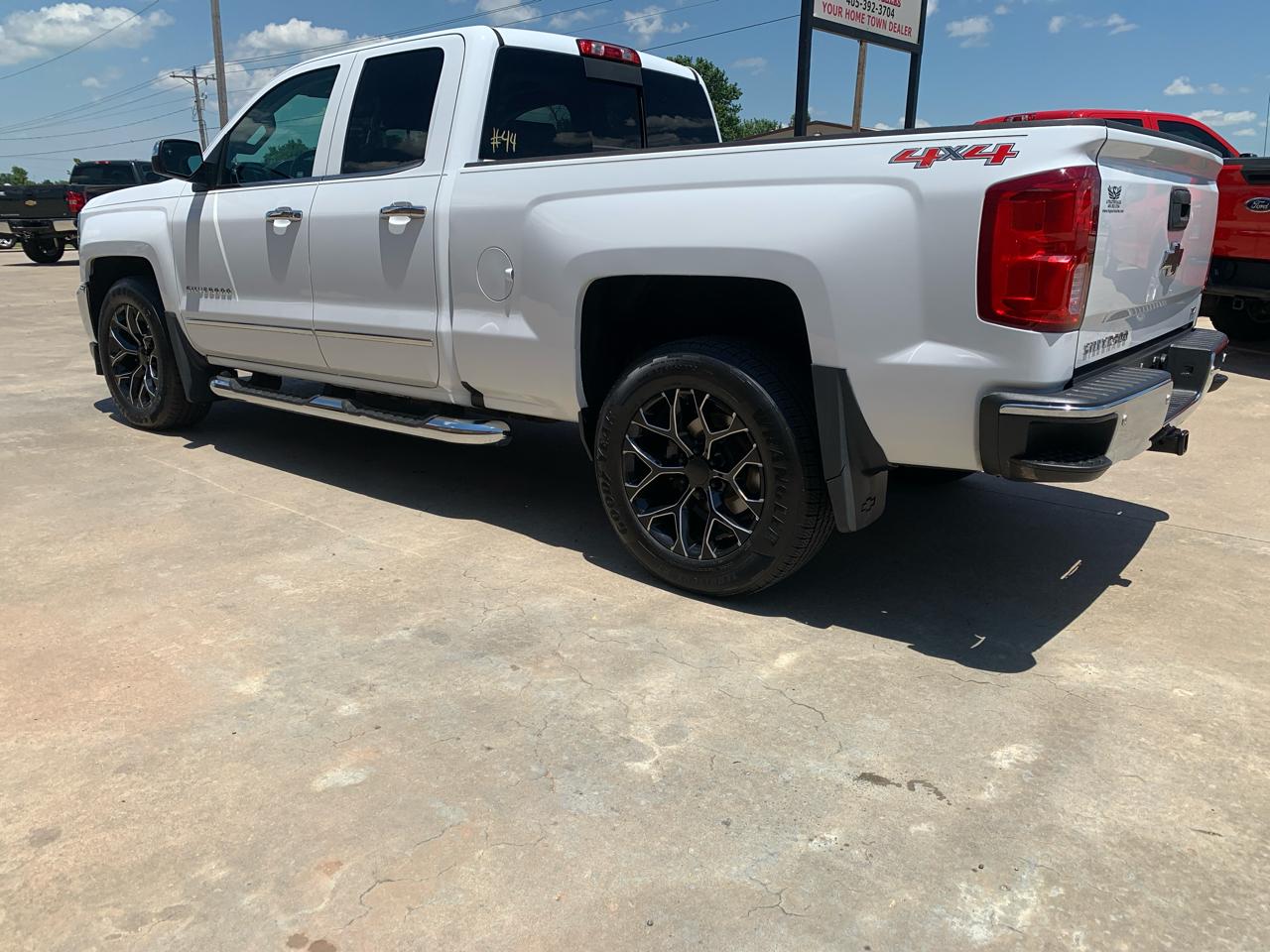 Chevrolet Silverado 1500 4WD Double Cab 143.5" LTZ w/1LZ 2017