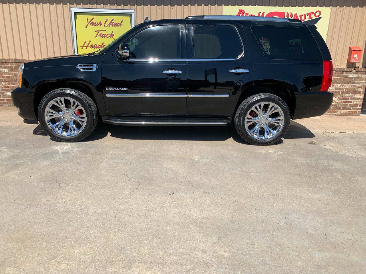 Cadillac Escalade 2WD 4dr Luxury 2011