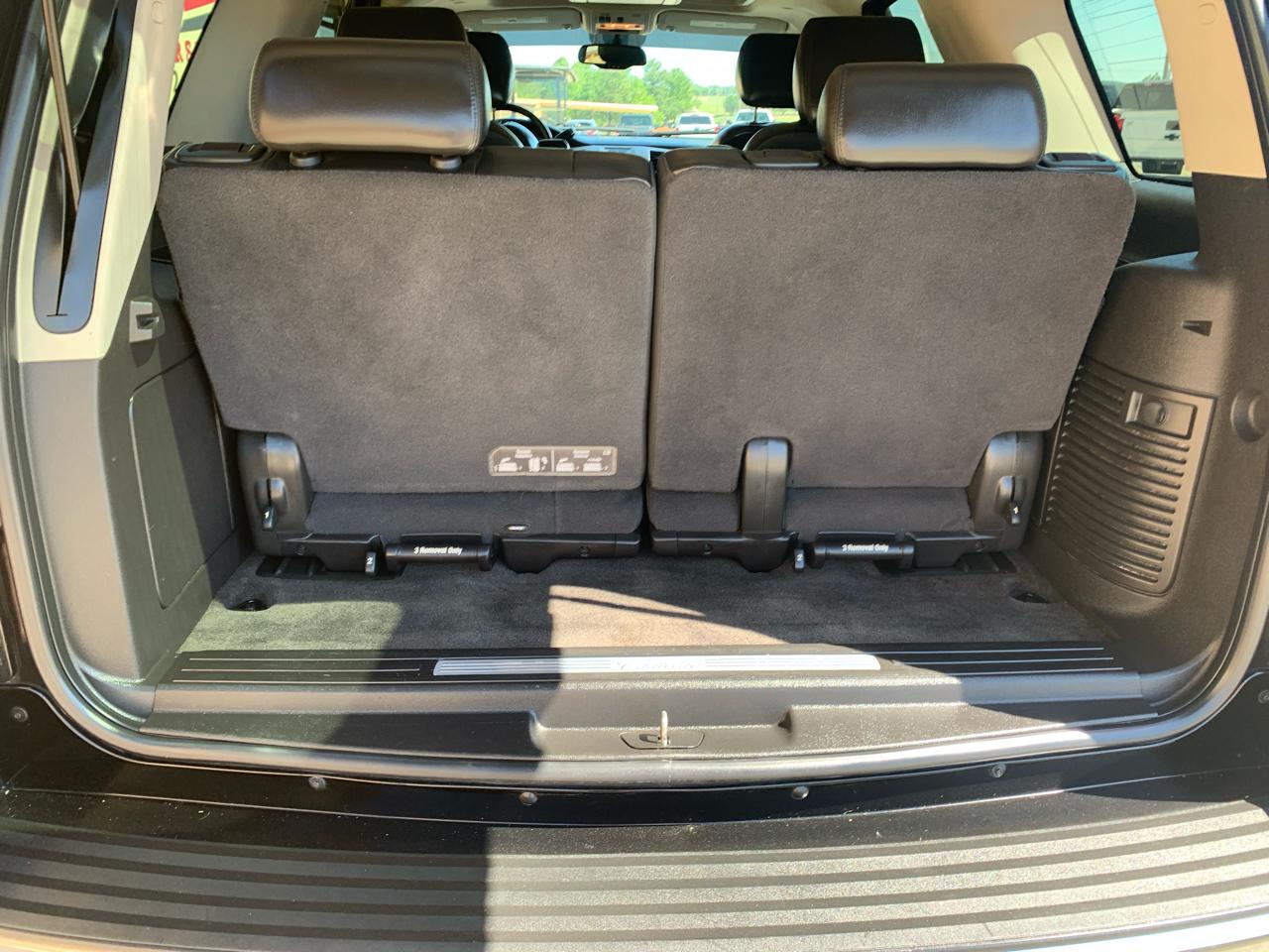 Cadillac Escalade 2WD 4dr Luxury 2011