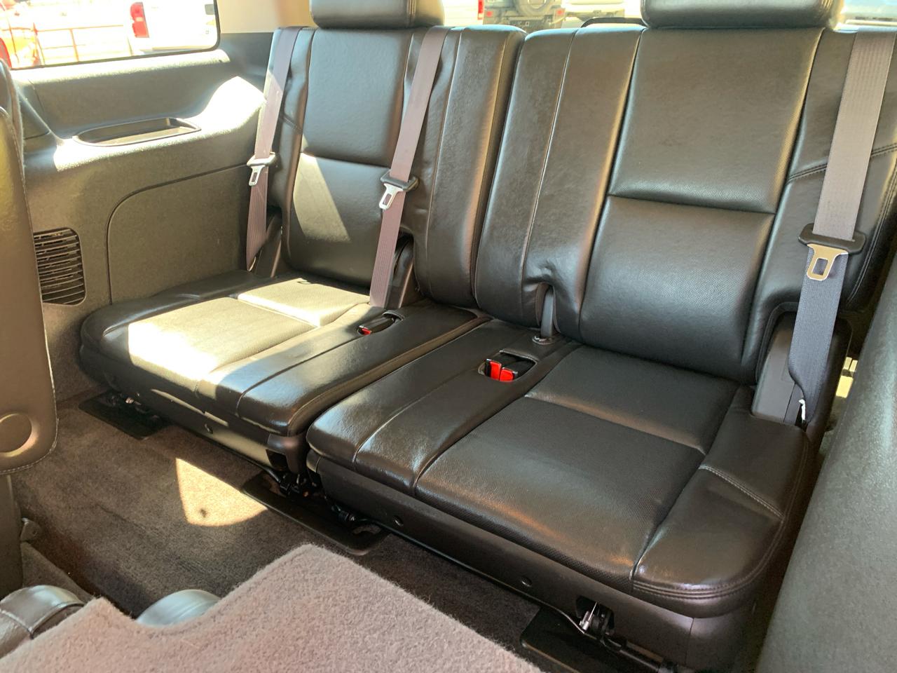 Cadillac Escalade 2WD 4dr Luxury 2011