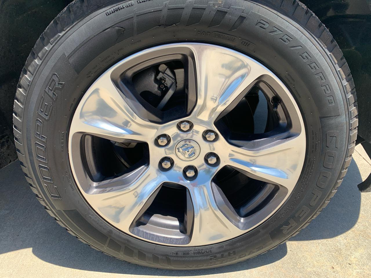 RAM 1500 Laramie 4x4 Crew Cab 5'7" Box 2019
