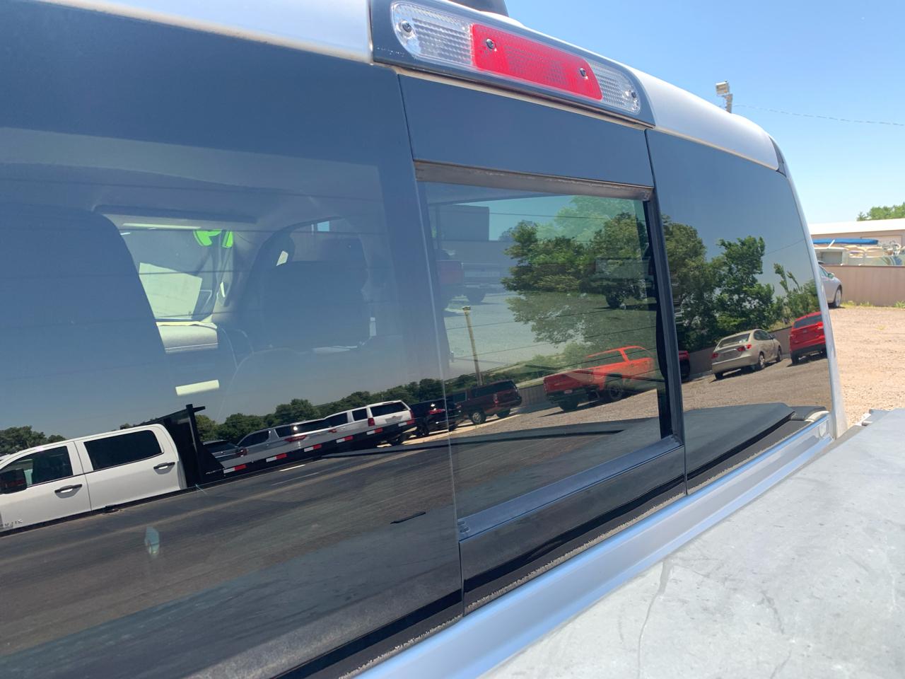 RAM 1500 Laramie 4x4 Crew Cab 5'7" Box 2019