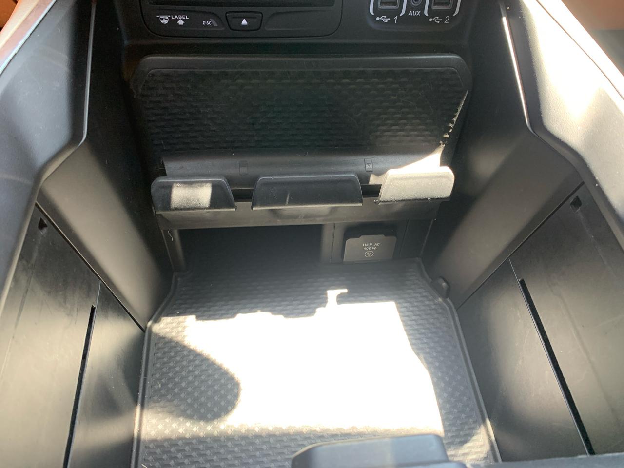 RAM 1500 Laramie 4x4 Crew Cab 5'7" Box 2019